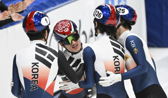 한국 대표팀, 남자 5,000ｍ 계주 금메달