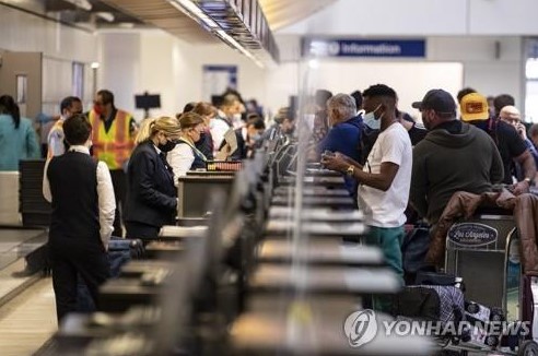 LA공항 국제선 공항 터미널 모습 (사진 출처: 연합뉴스 / EPA)